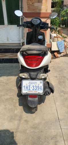 ម៉ូតូលក់