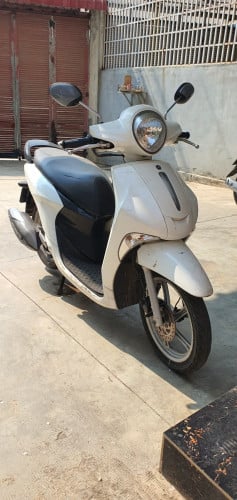 ម៉ូតូលក់