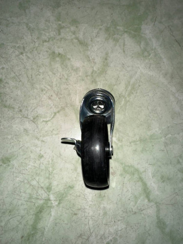 កង់ទម្រជើងតុ