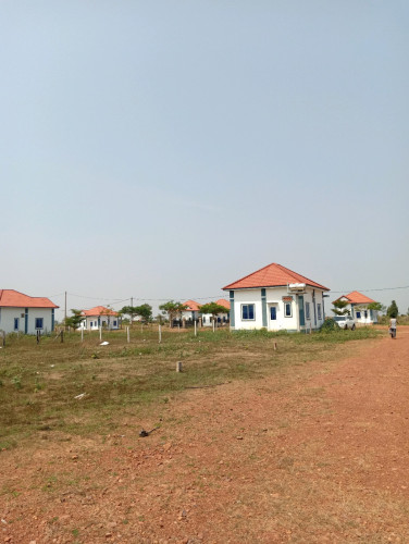 ដីលក់