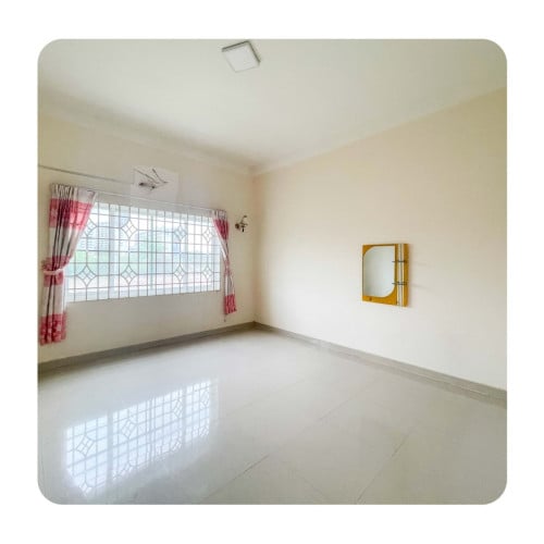 ផ្ទះល្វែងសម្រាប់លក់នៅជិតព្រលាន​យន្តហោះ​ពោធិ៍ចិនតុង
