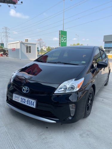 ចង់លក់ឡានPrius 012ម្ចាស់ដើម