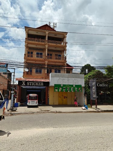 ផ្ទះល្វែង ជាន់ទី1