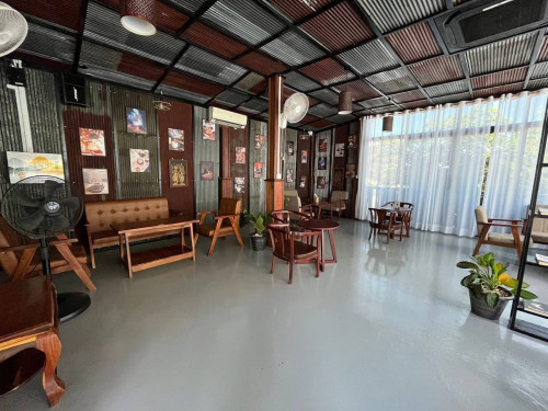 ផ្ទះអាជីវកម្ម (ហាងកាហ្វេ) សំរាប់ជួល.  1500ដុល្លា ក្នុងមួយខែ