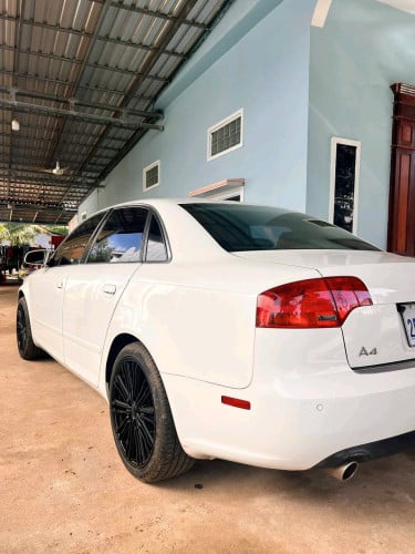ឡានលក់ Audi A4 ឆ្នាំ2006 ឡានស្អាត ឯកសារគ្រប់តំលៃ9500$ ចរចា0966074444