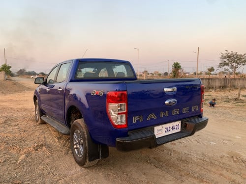 ឡានលក់ford ranger xlt 015