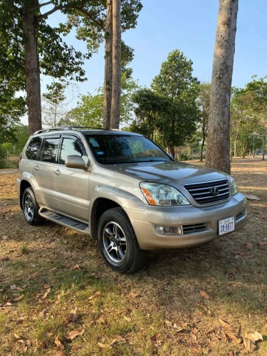 ជំរាបសួរបងប្អូនខ្ញុំចង់លក់ឡានGX470ឆ្នាំ2003Full Optionតំលៃ14900$និយាយគ្នាបានខ្លះឡានថ្មីណាស់សាំងសុីន