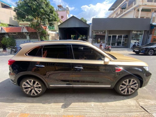 ឡានHONGQl HS5ឆាំ្ន2022