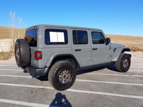 ទើបទិញបាន Jeep Wrangler Robicon 4xe Plug-in 2021 Full Option
