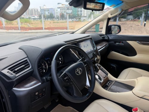 *ចុះថ្លៃហើយ Toyota Alphard 2019 Exexcutive Lounge V6 ប្រភេទឡានស្អាត ផ្លាកលេខ*