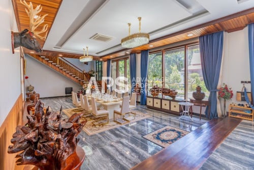 11 Bedroom Villa For Rent - Kep Province