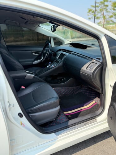 2012 Toyota Prius Plug-In Option 5 Advanced 19999$