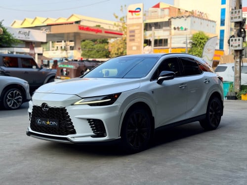2023 Rx 350 ប្រើបាន3000km ប៉ុណ្ណោះ