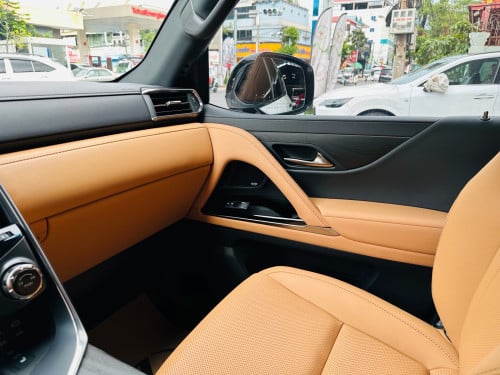 2025 Lx 700 KURO黑