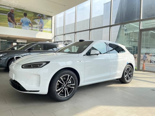 AITO M5