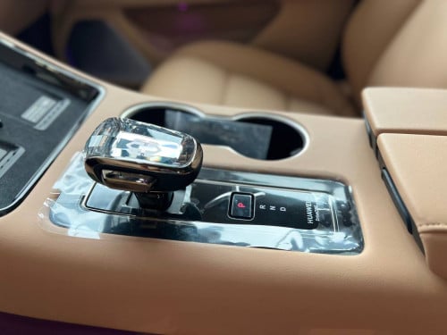 AITO M5