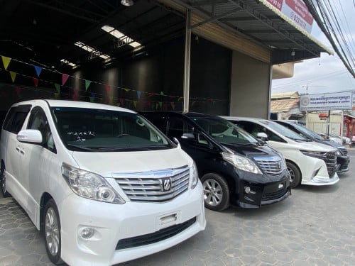 Alphard មកពីជប៉ុន ក្រដាស់ពន្ធ