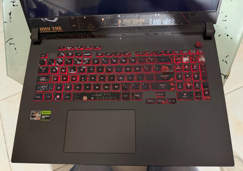 ASUS ROG G713RC 99% Ryzen 7 6800H / DDR5 16G / 512G / 3050 4G