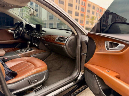 Audi A7 បង់រំលោះសុទ្ធ 100%