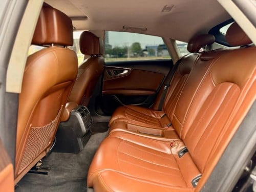 Audi A7 បង់រំលោះសុទ្ធ 100%