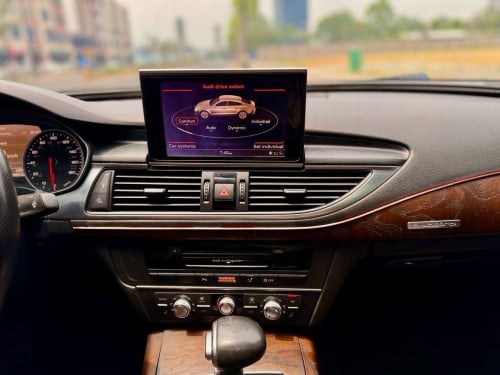 Audi A7 បង់រំលោះសុទ្ធ 100%