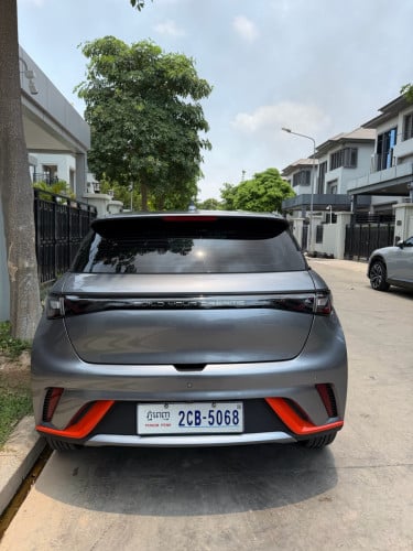 BYD Dolphin 2024 EV 410km (6 years warranty )