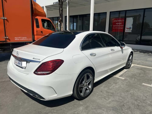 C300 ឆ្នាំ2015 ទឹកថ្នាំហ្សុីន AMG Line Package