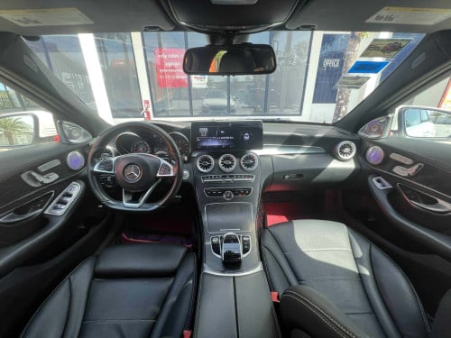 C300 ឆ្នាំ2015 ទឹកថ្នាំហ្សុីន AMG Line Package