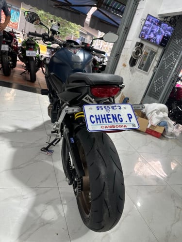 CB650R