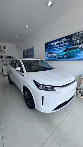 DFSK E5 Plug-lN 2025 មានធានាត្រឹមត្រូវ