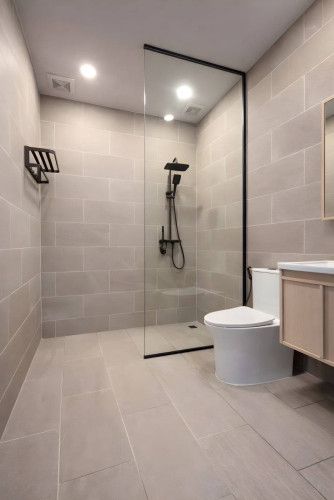 Flat house for rent near central market