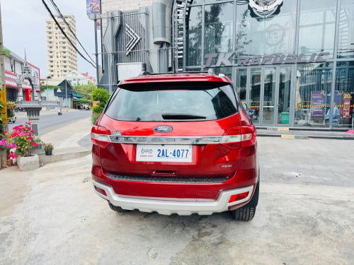 Ford Everest 2017 ឡានខ្លាញ់គោ ឆ្វេងសុីន ឡានខ្ចីណាស់បងប្អូន