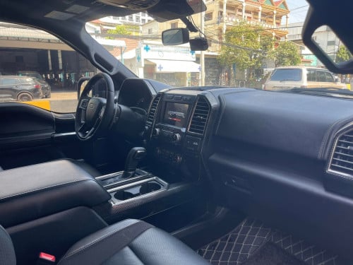 Ford Raptor ឆ្នាំ2019 ម្ចាស់ដើម ធានាឡានស្អាត ទឹកថ្នាំហ្ស៊ីន1ជុំ