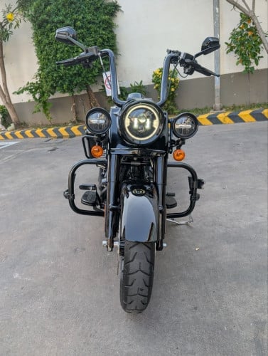 Harley Davidson road king special