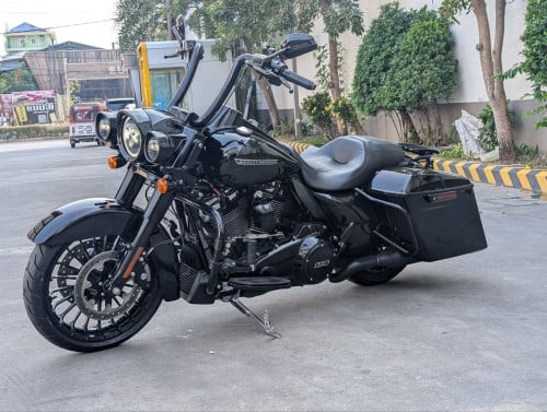 Harley Davidson road king special