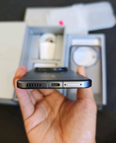 Honor Magic 8 Pro Global SIM 2 Ram 12GB Storage 512GBស្អាត 99% Full box Original 1Set