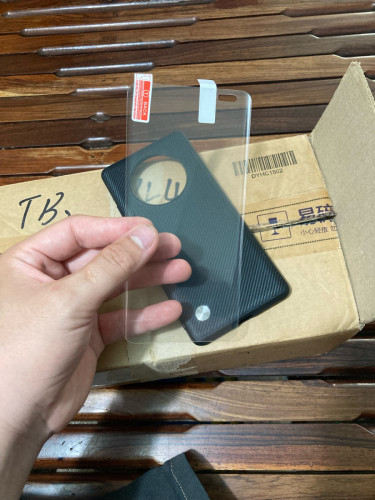 Case Huawei Mate 40proនិងScreenថ្លា1សន្លឹក ស្អាតថ្មីទាំងអស់ លក់4$