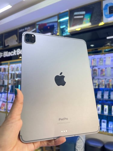 iPad Pro M2 11” 512G sim WiFi 750$