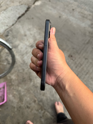 iPhone 15 256G