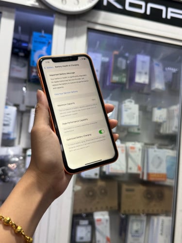 iPhone XR ដំឡើង 17pro ពណ៌ទឹកក្រូច 🍏 64GB Battery 79% 🔋 តួស្អាត 99% សំណុំហ្សីន អត់ជាប់អី (ធានា1ខែ)
