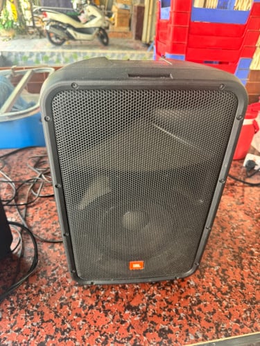 Jbl eon 208p