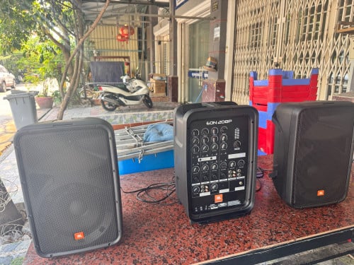 Jbl eon 208p