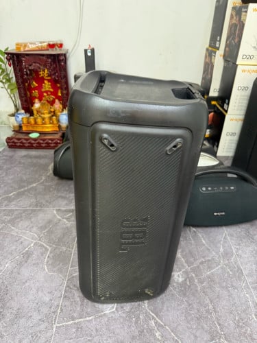 JBL Party box300 ស្ទើរសំបកថ្មកាន់សំឡេងល្អ