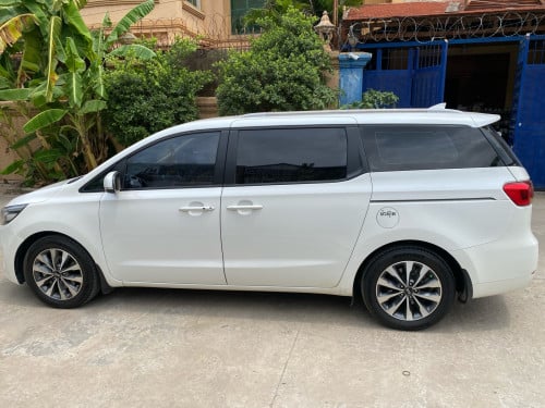 KIA Carnival 2015 h full ម៉ាស៊ូត