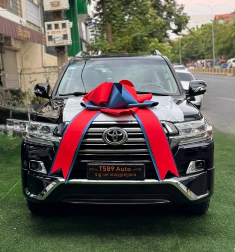 Land Cruiser GX.R សាំង 2018 ទឹកថ្នាំស៊ីនទាំងកាង