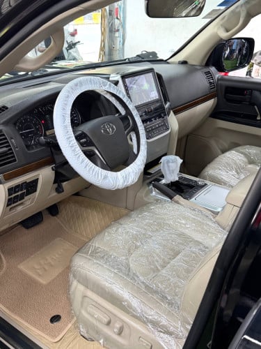 Land Cruiser GX.R សាំង 2018 ទឹកថ្នាំស៊ីនទាំងកាង