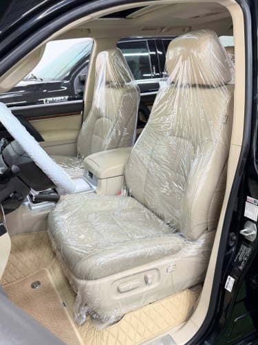 Land Cruiser GX.R សាំង 2018 ទឹកថ្នាំស៊ីនទាំងកាង