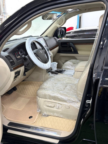 Land Cruiser GX.R សាំង 2018 ទឹកថ្នាំស៊ីនទាំងកាង