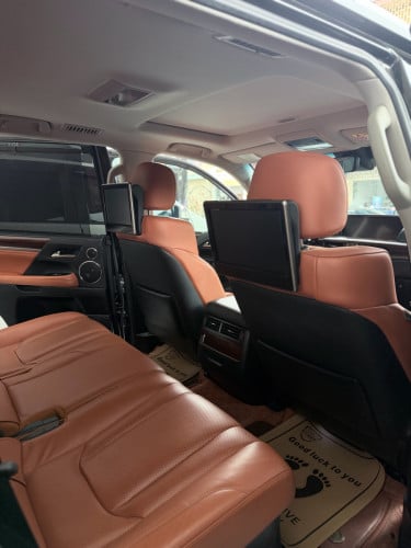 Lexus 570 016  Super Sport