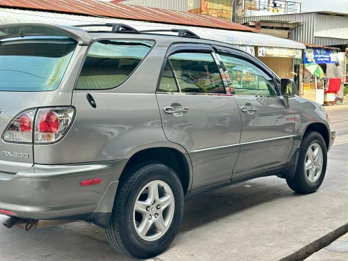 Lexus Rx 2003:13300$